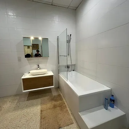 Master With Kingsize Bed And Ensuite * Сенглея